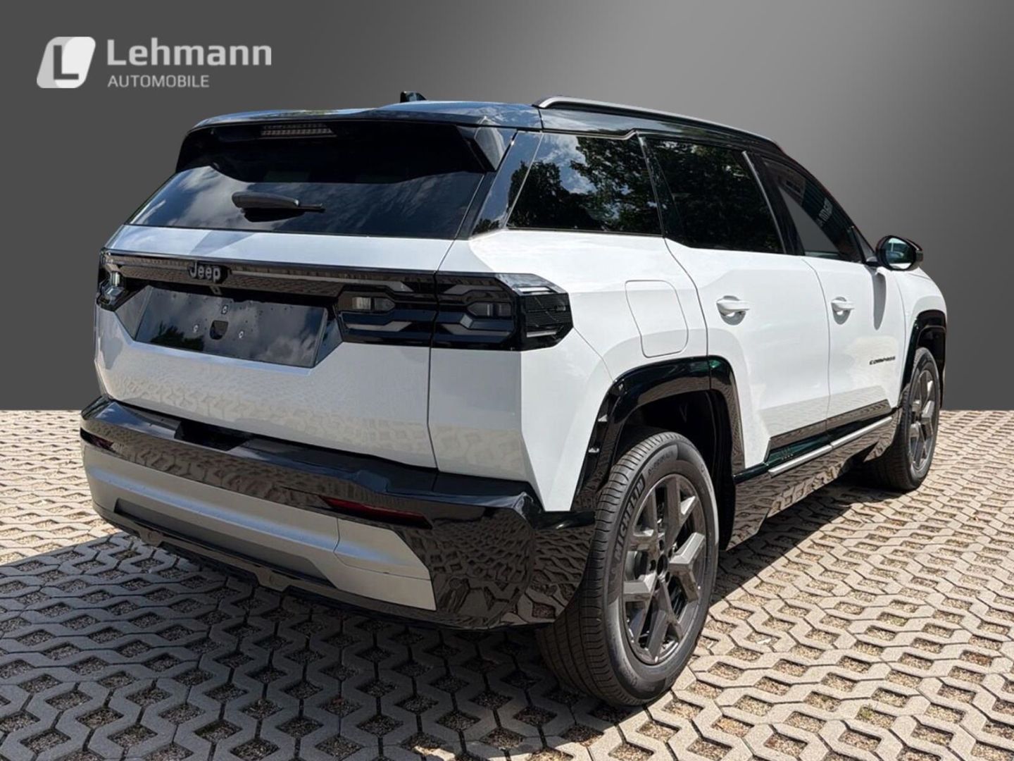 Fahrzeugabbildung Jeep Compass MY26 FIRST EDITION E-HYBRID PANO VOLL