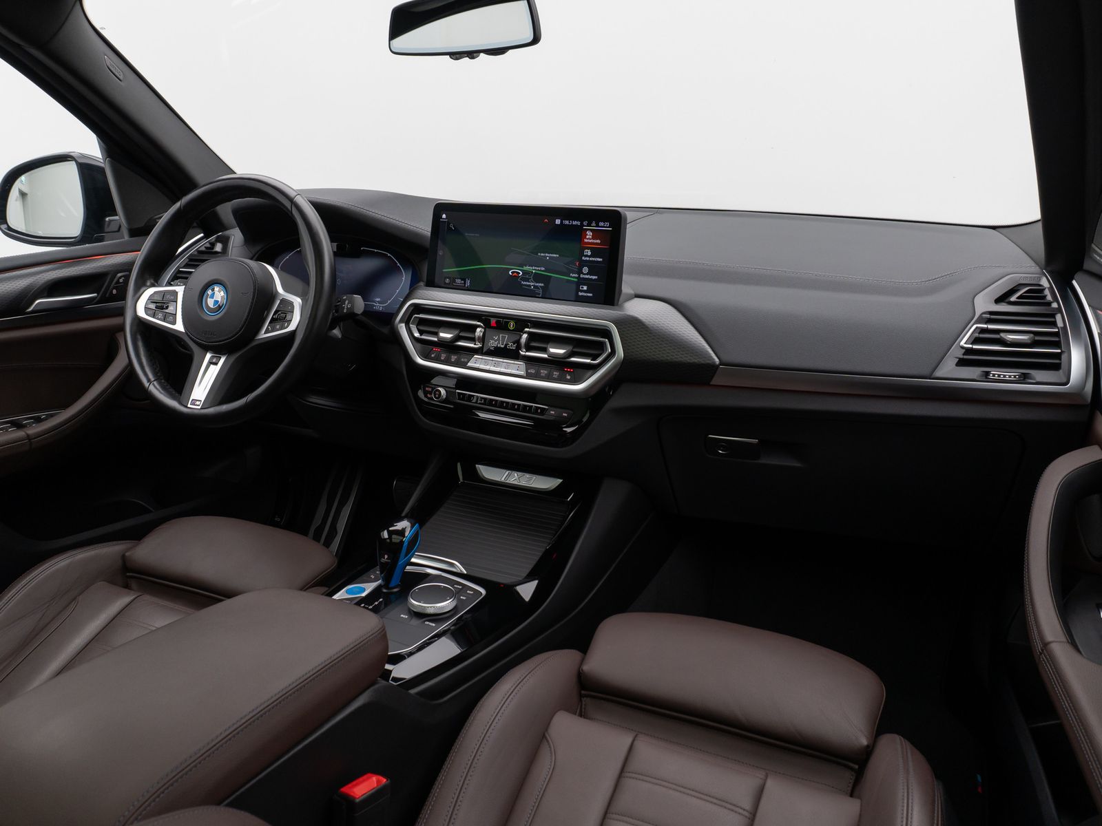 Fahrzeugabbildung BMW iX3 Impressive M Sport Panorama 360°HUD DAB H/K