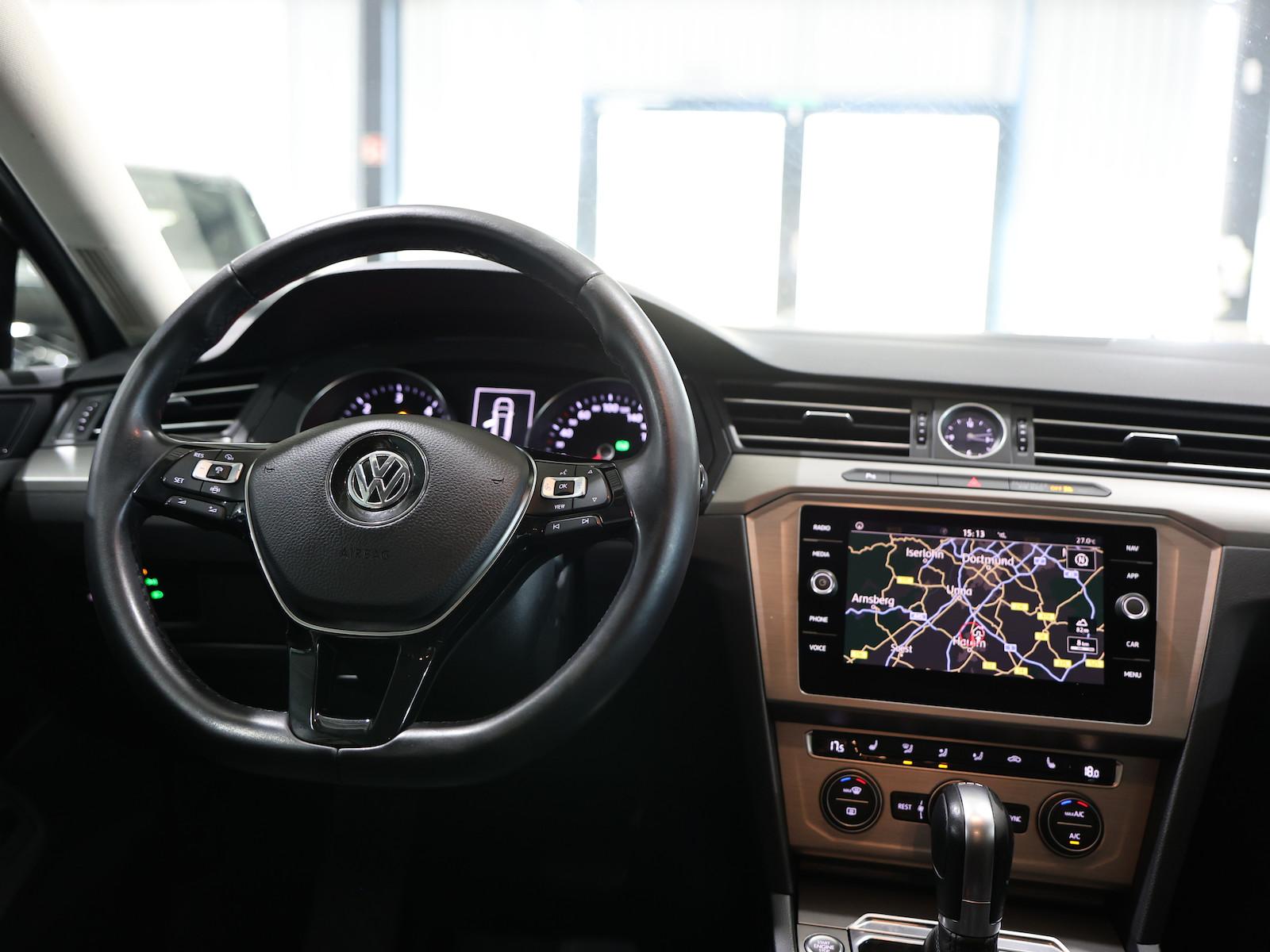 Volkswagen Passat Variant 2.0 TDI DSG BMT / NAVI-DM, ACC
