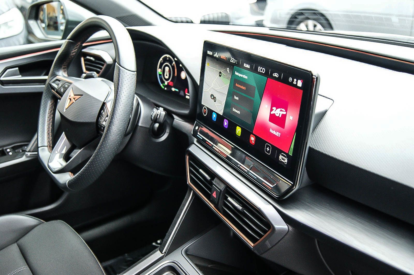 Fahrzeugabbildung CUPRA Leon Sportstourer e Hybrid DSG XL-VISION 1.HAND