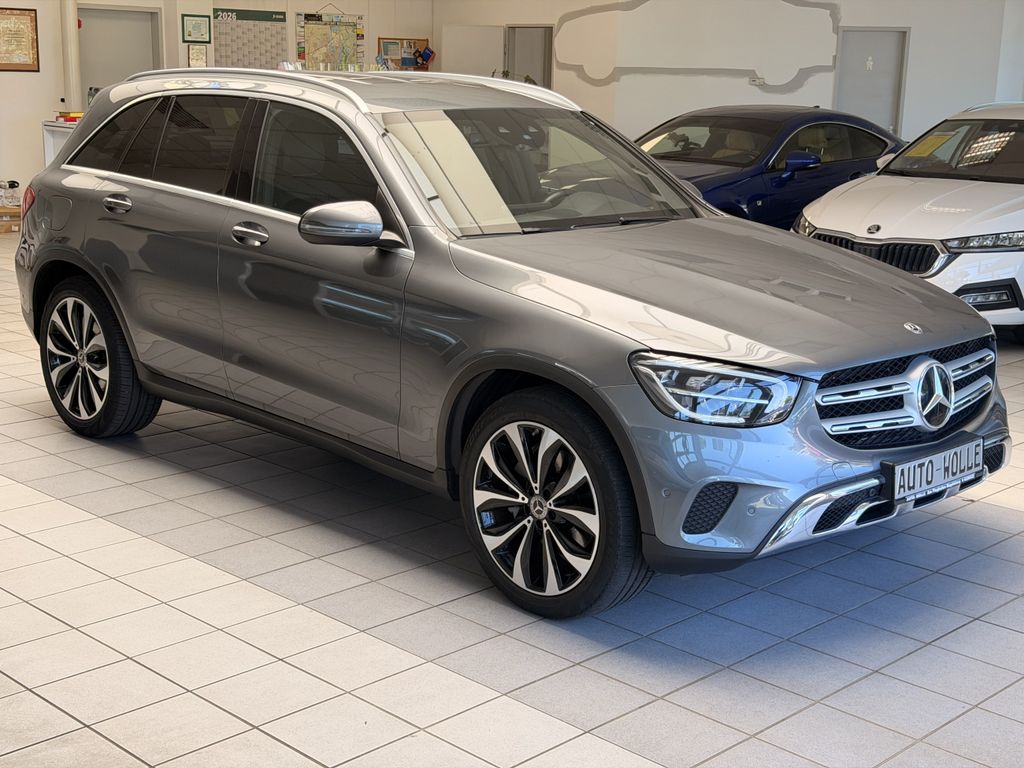Image of Mercedes-Benz GLC 220