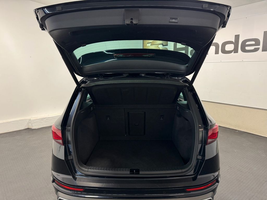 SEAT Ateca FR 4D*LED*BEATS*NAVI*VIRTUAL*360°*ACC* SEAT Ateca FR 4D*LED*BEATS*NAVI*VIRTUAL*360°*ACC*