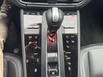 Porsche Macan - 11