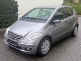 Mercedes-Benz A 200*Automatik*Navi*Bi-Xenon*8-Fach - Mercedes-Benz A 200 in Wuppertal