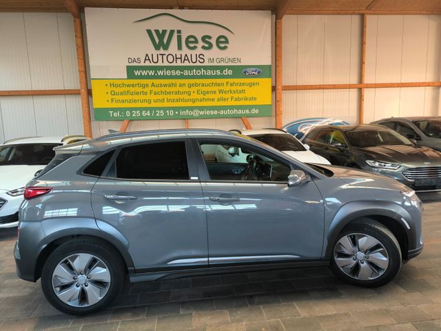 Hyundai Kona ELEKTRO Advantage,Kamera,Krellsound,Wärmep.