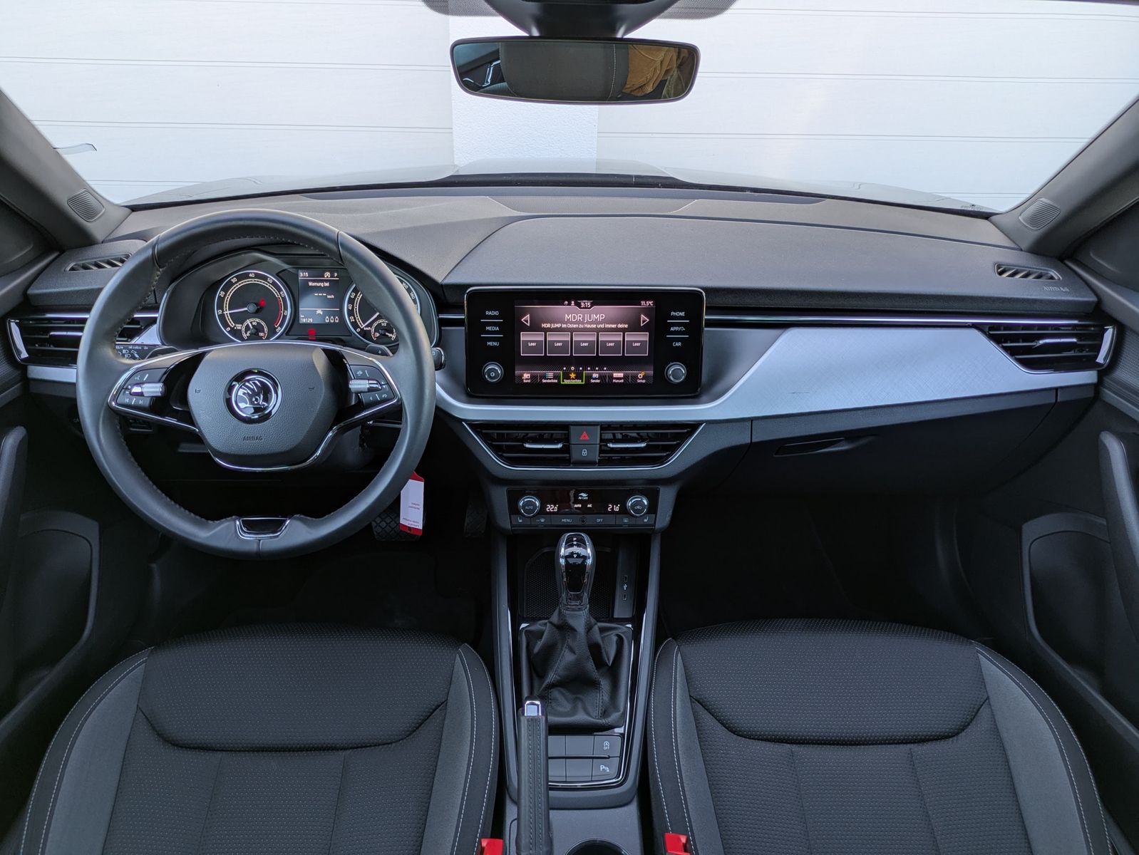 Fahrzeugabbildung SKODA Kamiq 1.0 TSI Tour DSG LED*PANO*SMART LINK*CAM