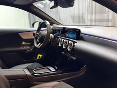 MERCEDES-BENZ A 45 AMG S Driver Burm Pano 360 ACC Multib HUD m