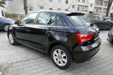 Fahrzeugabbildung Audi A1 Sportback attraction Bi-Xenon, Zahnriemen neu