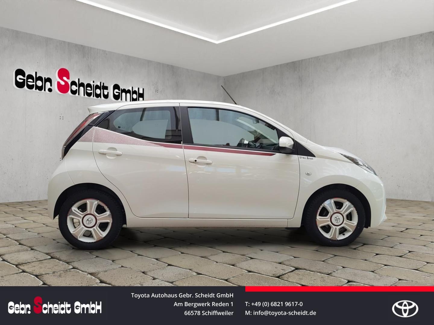 Toyota Aygo X-Pose Faltdach Rückfahrkamera Klimaanlage 