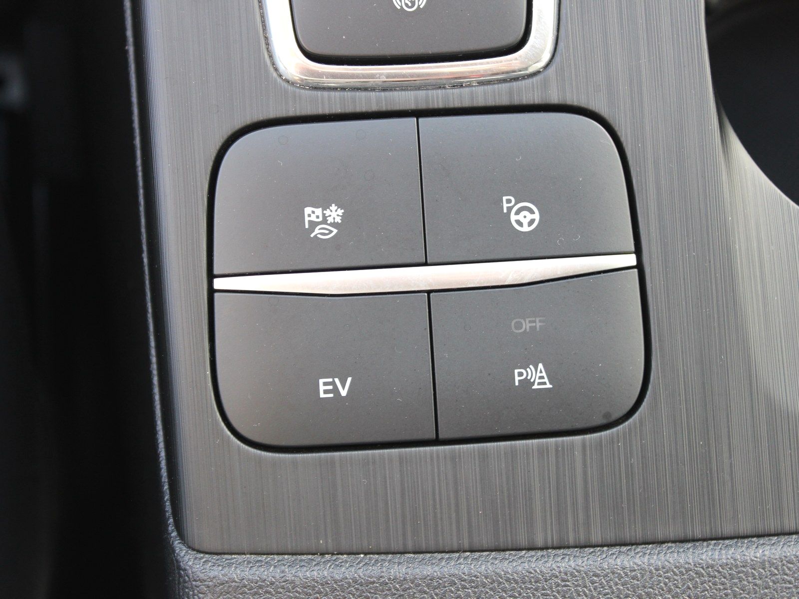 Fahrzeugabbildung Ford Kuga Plug-In Hybrid Titanium 2,5 Duratec