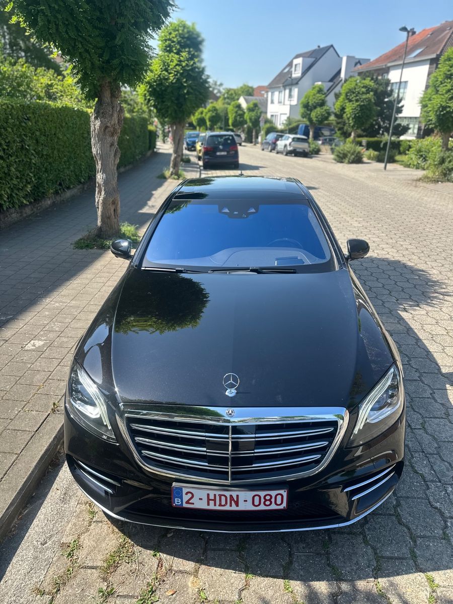 MERCEDES-BENZ S 560 e L -