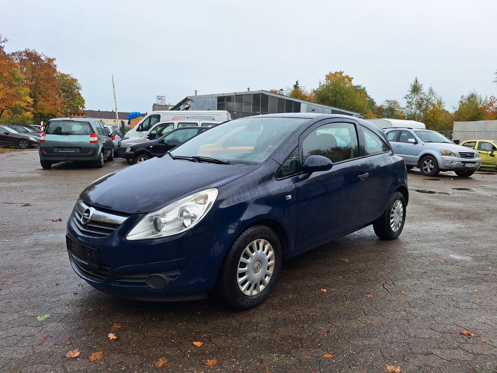 Opel Corsa D Selection. Mit 4 Zylinder