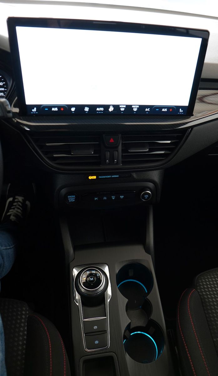 Fahrzeugabbildung Ford Focus Turnier ST-Line *MwSt*1.Hand*Autom.*Navi*