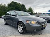 Volvo V50 Kombi 2.0 D Summum/Tempomat/Leder/SHZ/ - Volvo V50 mit Diesel-Antrieb: 2.0
