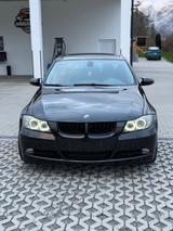 BMW E90 320d - BMW 320 aus 2007: 320d