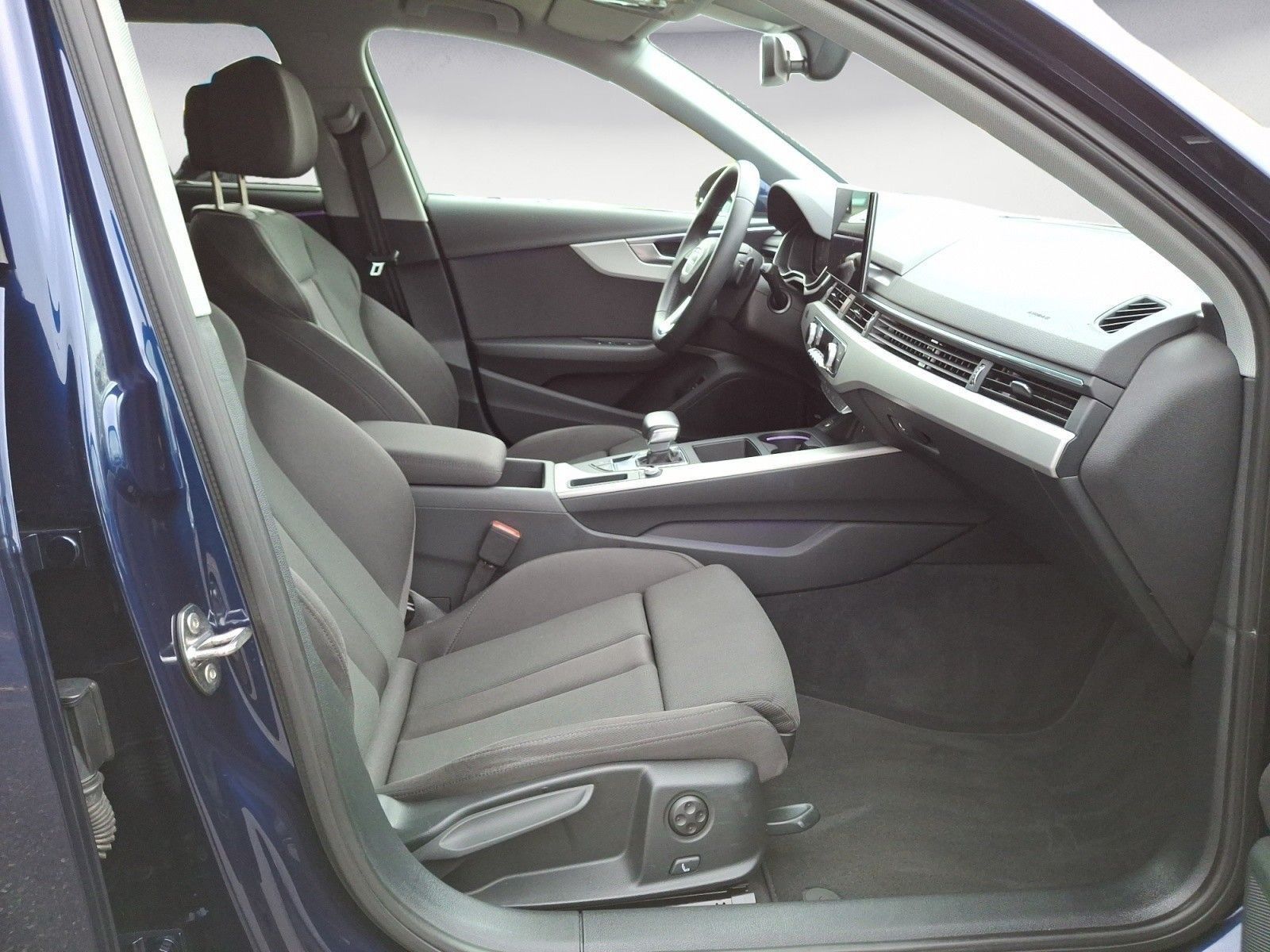Audi A4 - Bild 9