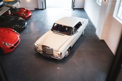 Fahrzeugabbildung Mercedes-Benz 280SE/C/8 2.8 Coupé *FLACHKÜHLER/SCHALTER *