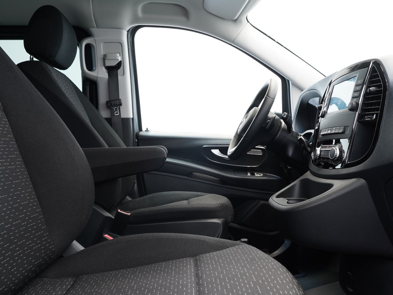 Fahrzeugabbildung Pössl VANSTAR Vito Tourer 119 CDI Pro 4x4 lang KÜCHE