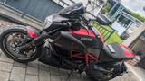 Ducati Diavel Carbon mit Extras/Top Zustand/ 3083 km!!! - Offers