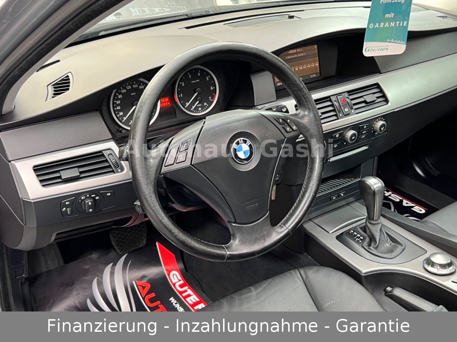 Fahrzeugabbildung BMW 525i*Automatik*Leder*Navi*Schiebedach*Xenon*PDC*