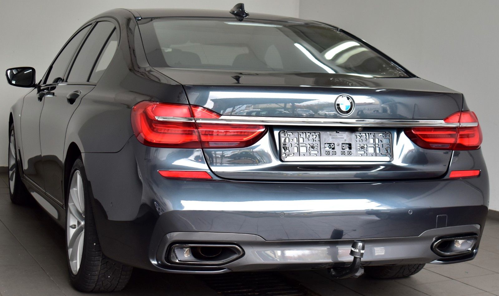 Fahrzeugabbildung BMW 730d xDrive M Sport,Laser,Kamera,HUD,ACC,AHK,+WR