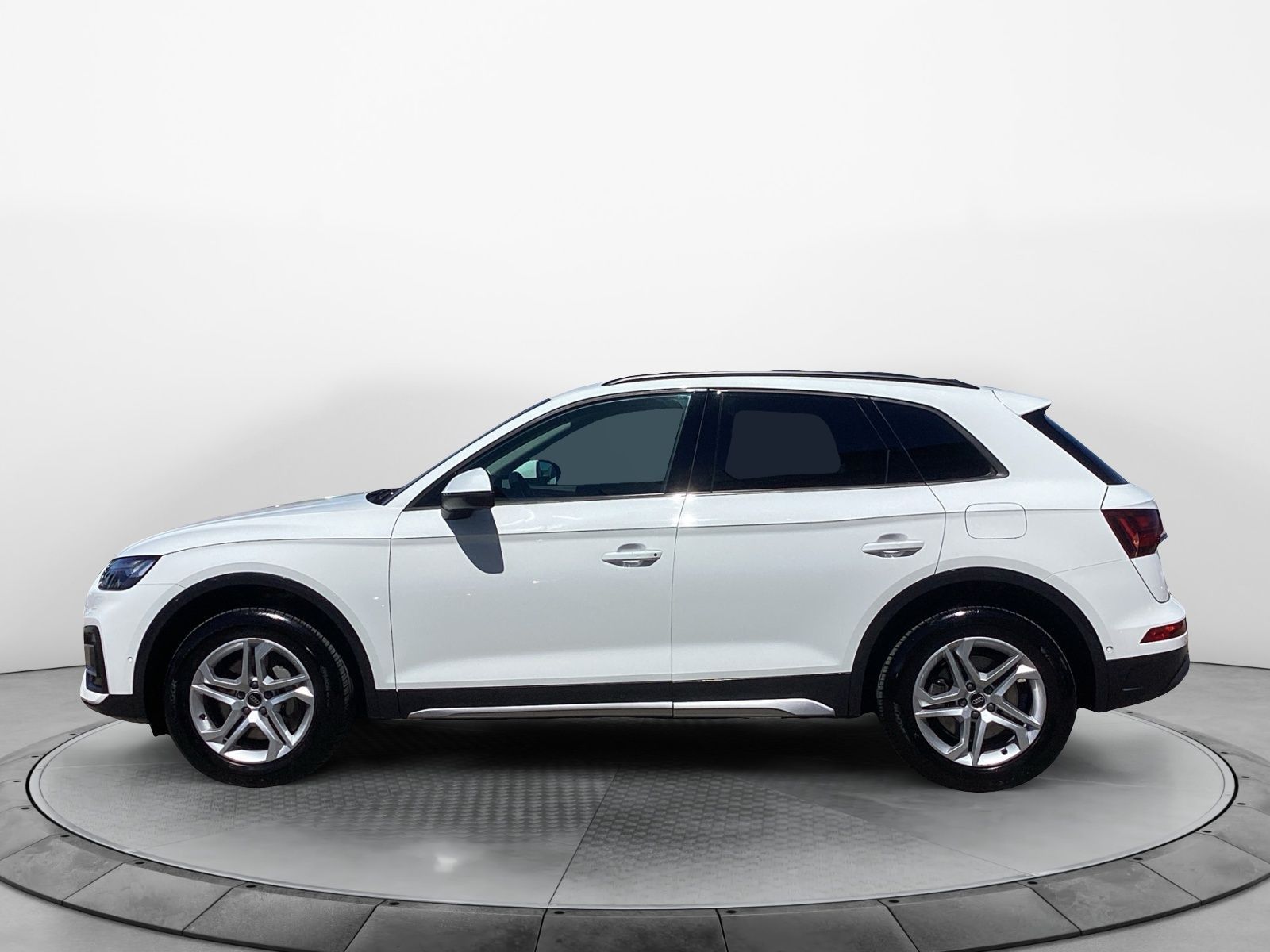 Audi Q5 50 TFSI e q. S-Tronic advanced, Ambiente Plus imagem 2