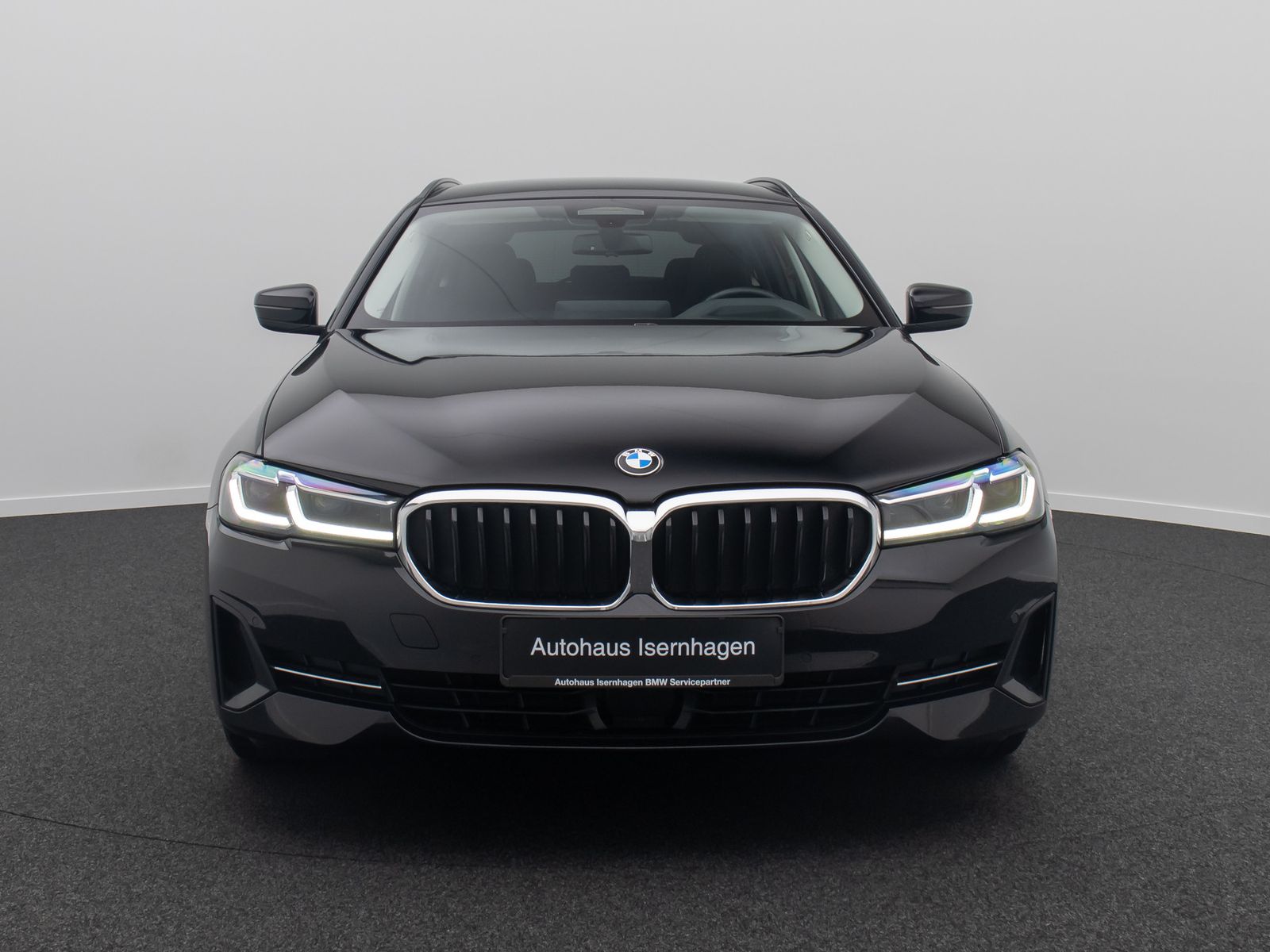 Fahrzeugabbildung BMW 520d xD Laser ACC HUD DAB Kamera DisplKey Alarm