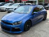 Volkswagen Scirocco 1.4 TSI 118 kW R-Line - blaue Volkswagen Scirocco