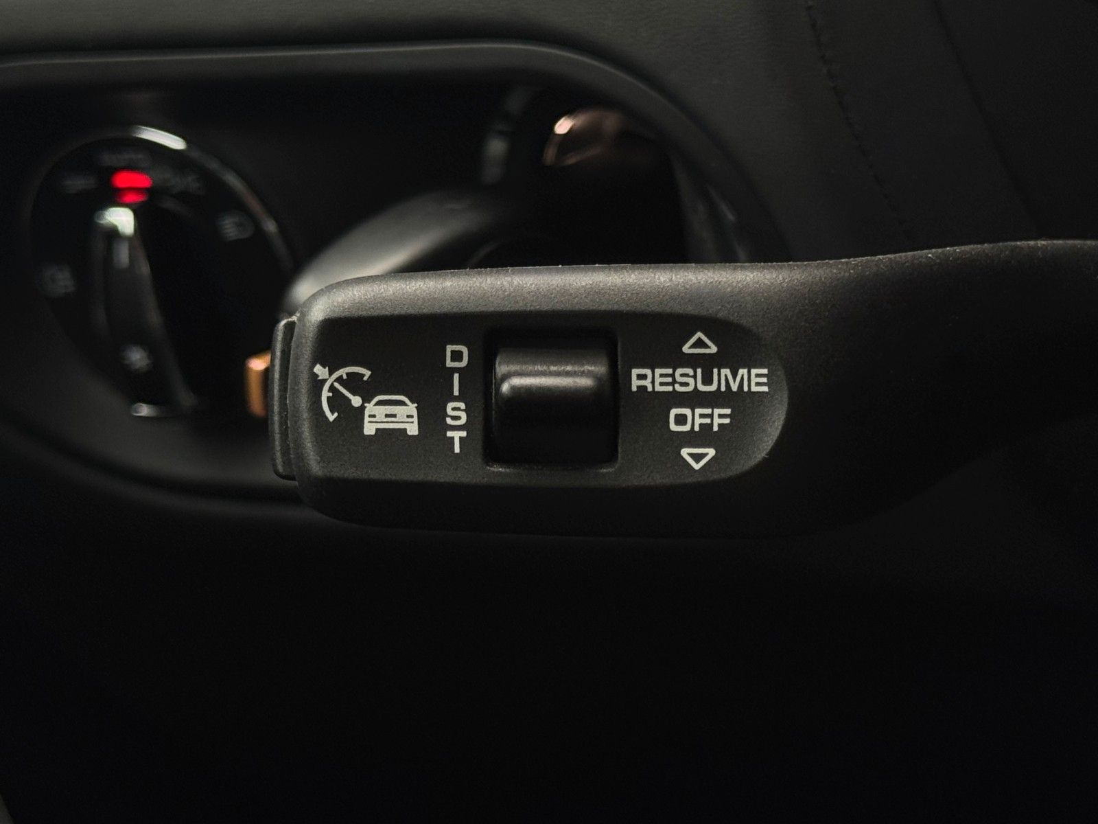 Fahrzeugabbildung Porsche Macan GTS PASM Chrono Carbon Pano Bose Std-HZG