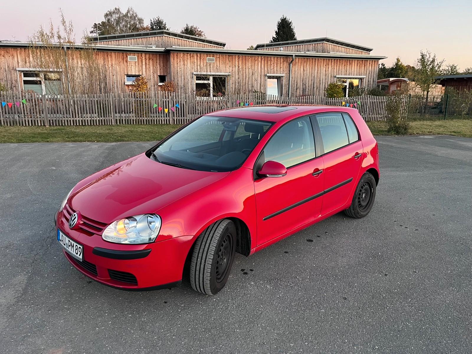 Volkswagen Golf 2005 — engine 1.896 cm³, 101 HP (74kW)