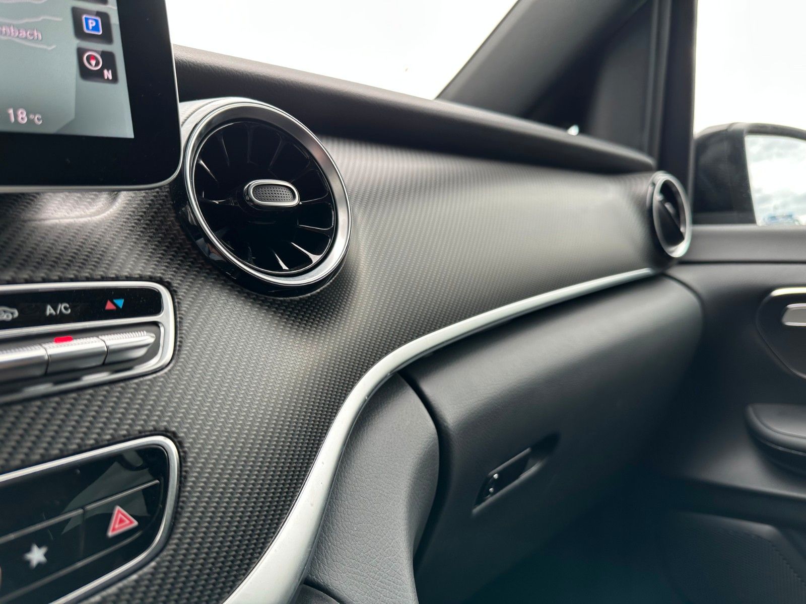 Fahrzeugabbildung Mercedes-Benz V 250 d EDITION AMG Kompakt ILS elektr Türen