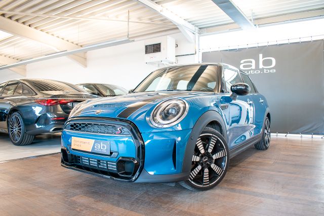 MINI Cooper S AUTOM, NAV, BT, APPLE CP, PARK-ASSIST, 