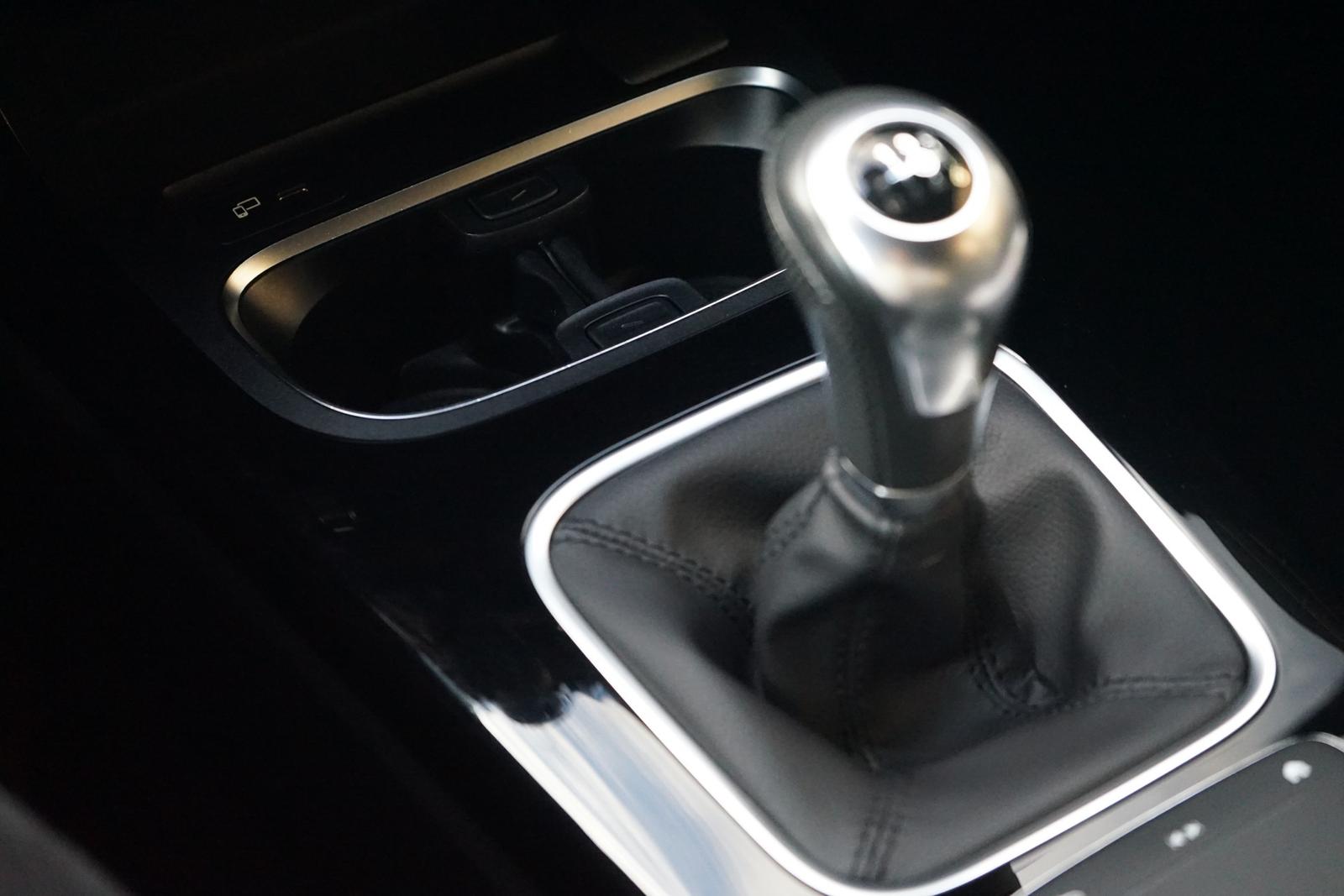 Mercedes-Benz 180 A180 Progressive LED Navi PDC Tempomat Teilleder, миниатюра 19
