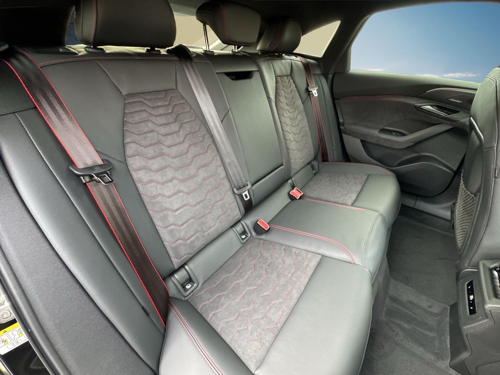 Audi A6 e-tron - Bild 17