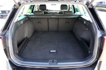 Volkswagen Passat Variant - 10