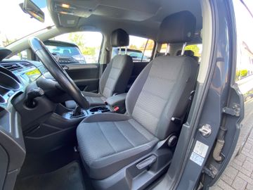 Bild 8 VW TOURAN COMFORTLINE AHK ANDROID