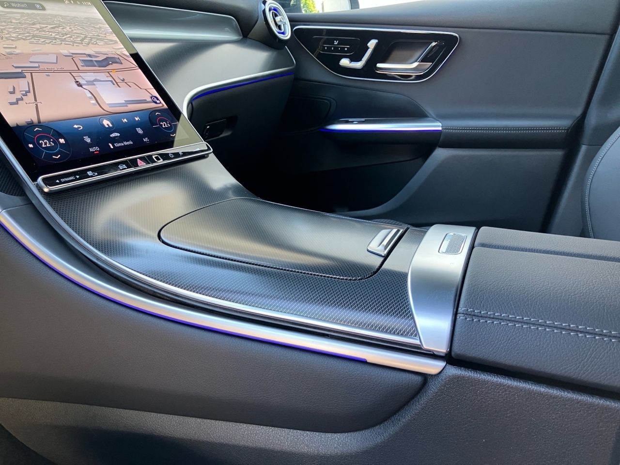 Fahrzeugabbildung Mercedes-Benz GLC 200 d 4M AVANTGARDE AHK Memory 360° KeylessG