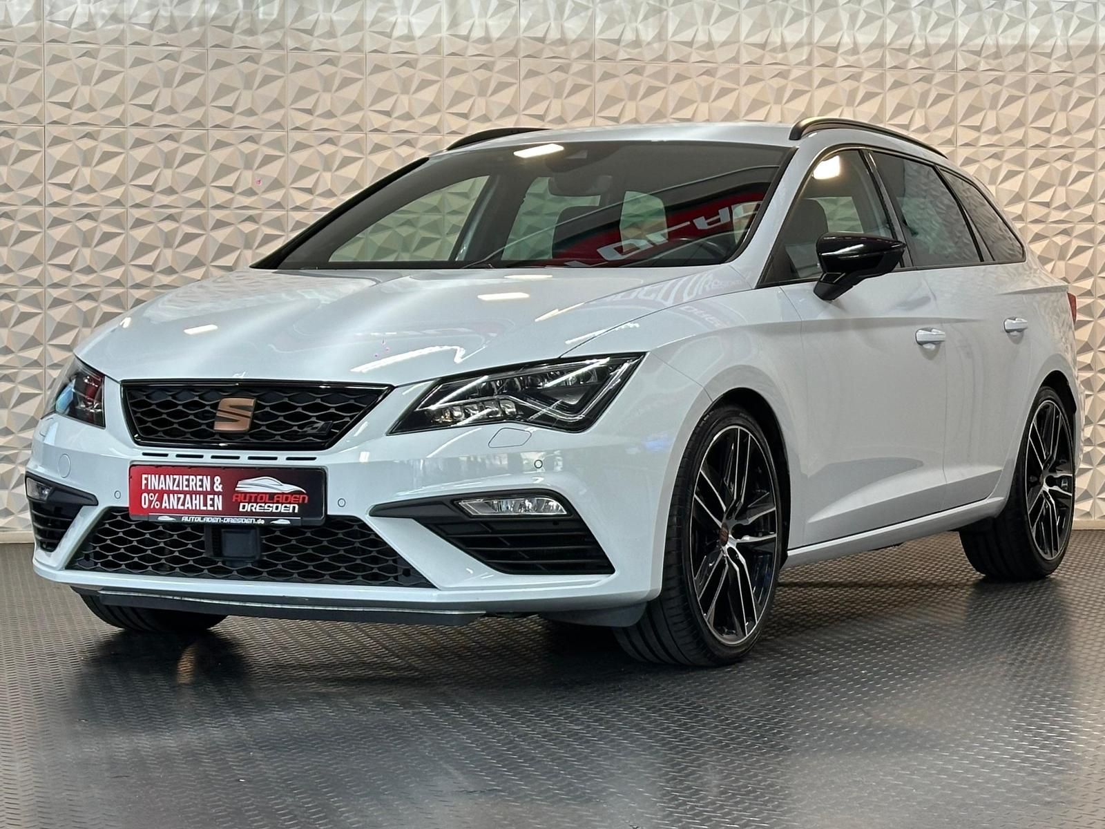 SEAT Leon ST 2.0TSI CUPRA290 LED#ACC#SPUR#NAV#SHZ#CAM - Image 4