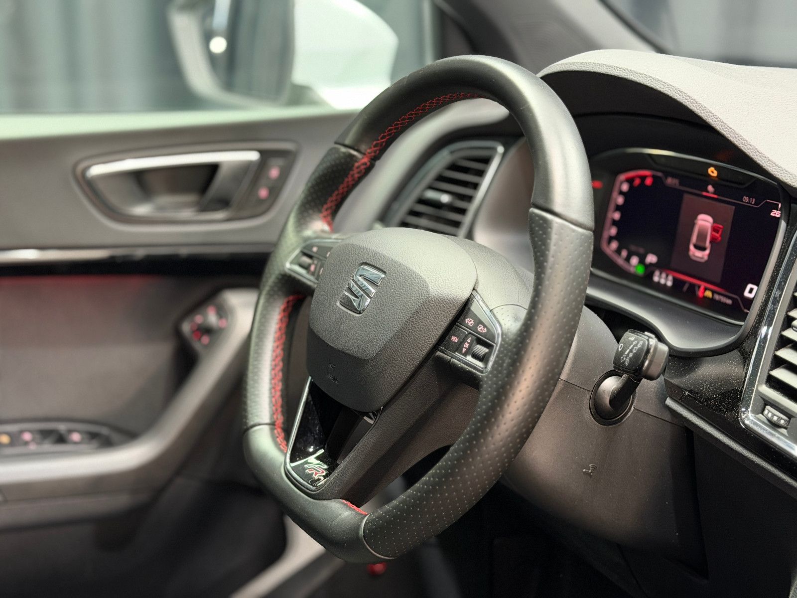 Fahrzeugabbildung SEAT Ateca FR|BEATS|AHK|RF-CAM|LED|1-HD