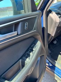 Ford S-Max - 8