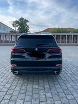 BMW X5 xDrive30d - - BMW X5 in Halle