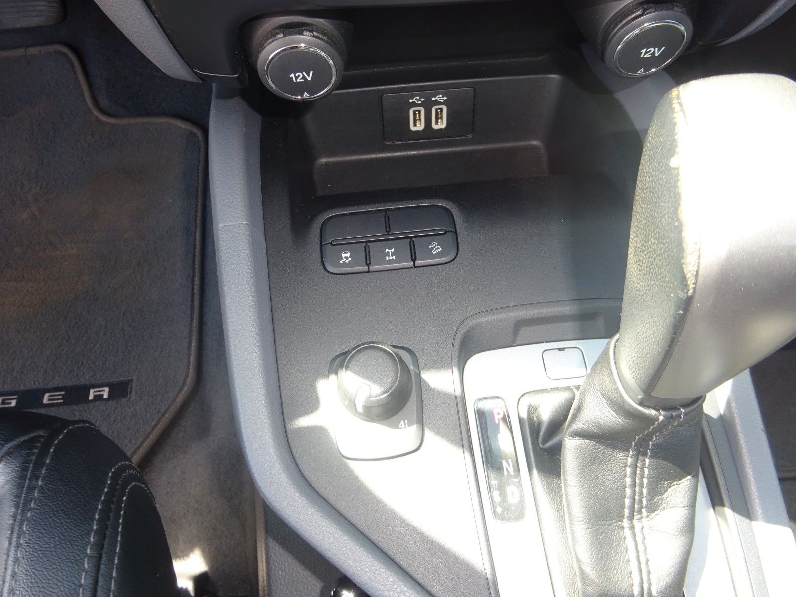 Ford Ranger Extra 160PS Autm. Limited 4x4 AHK Rollo foto 17