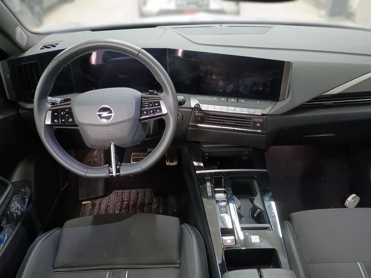 Fahrzeugabbildung Opel Astra ST 1.2T GS LINE NAVI/LED/360°/SH/SPORT/AHK