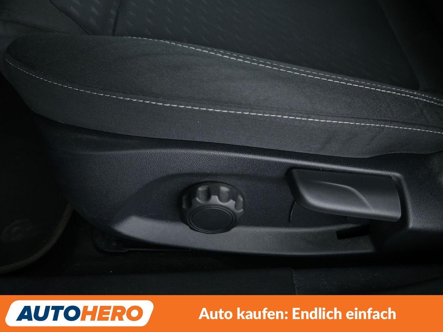Ford Fiesta 1.0 EcoBoost Aut.*NAVI*CAM*PDC*SHZ*