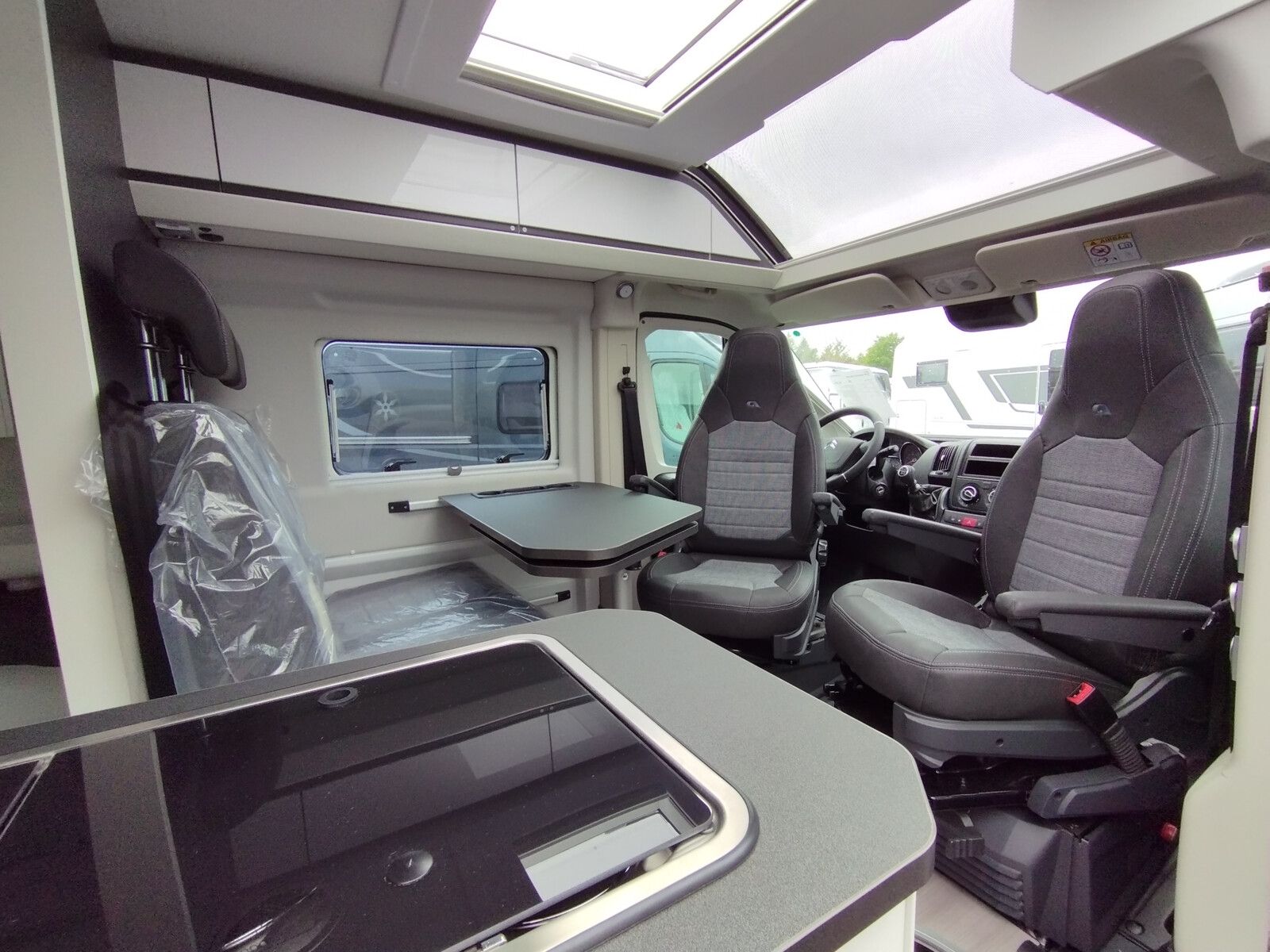 Fahrzeugabbildung Adria Twin Supreme 640 SGX Frühjahrsaktion 10%Rabatt