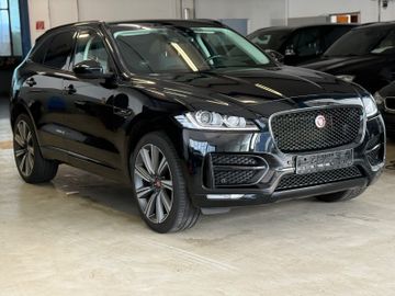Jaguar F-Pace - 1