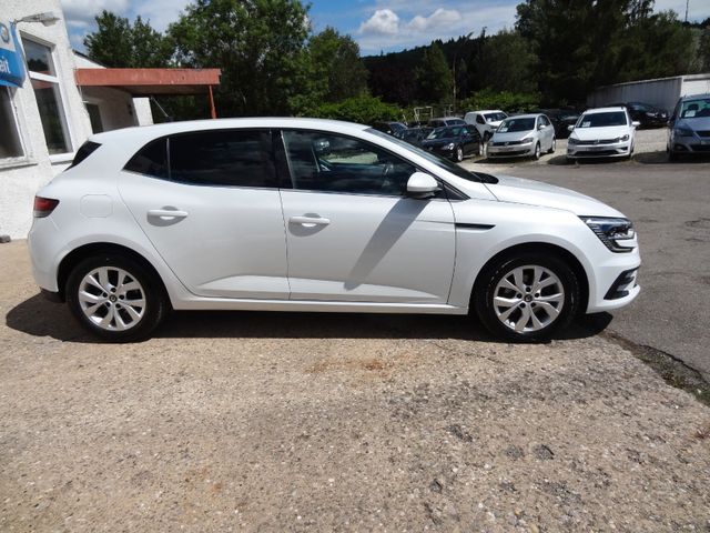 Fahrzeugabbildung Renault Megane IV Lim. 5-trg. Zen/1.Hd/Navi/SitzH/PDC/