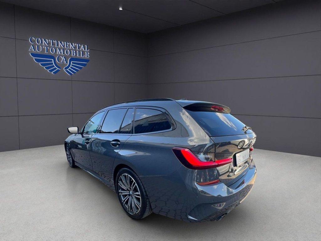 BMW 318 3 Touring 318d M Sport KLIMA,NAVI,PDC,360CAM BMW 318 3 Touring 318d M Sport KLIMA,NAVI,PDC,360CAM