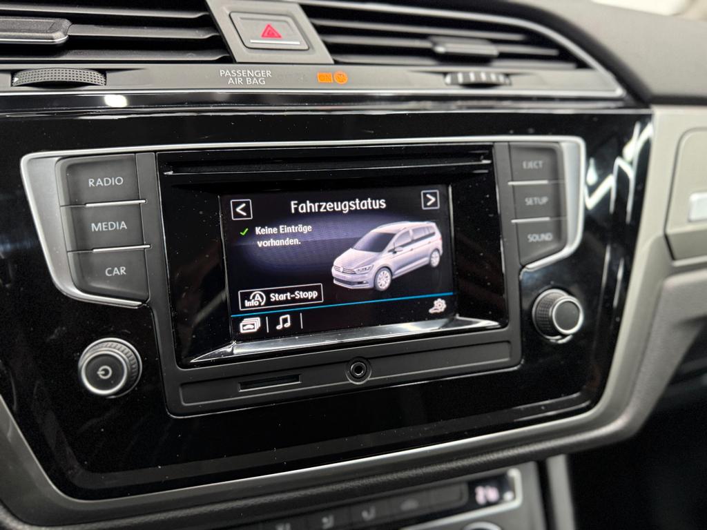 Volkswagen Touran 1.6 TDI DSG, Foto 26 von 50