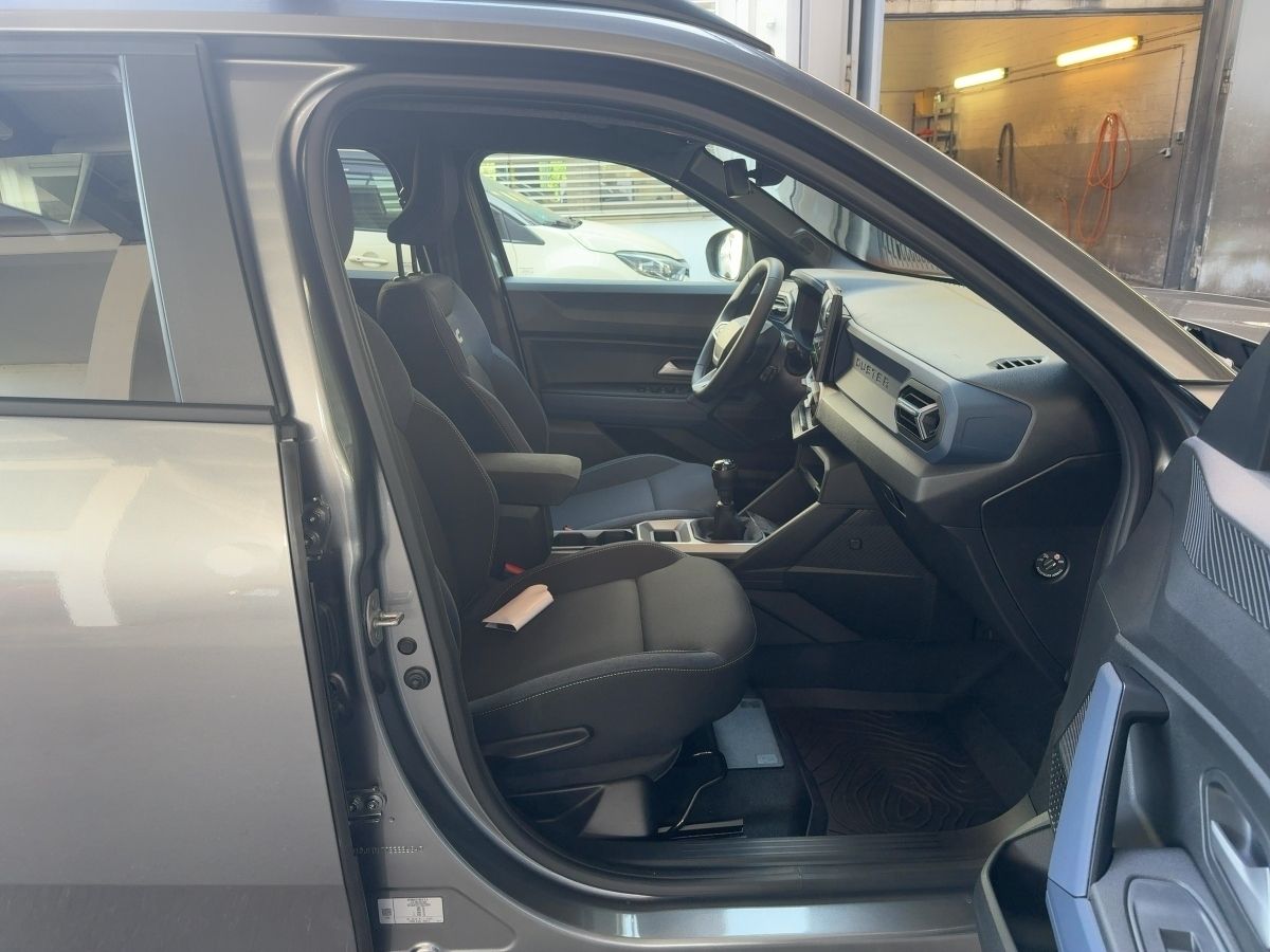 Fahrzeugabbildung Dacia Duster TCe 130 Journey Winter+Citypaket